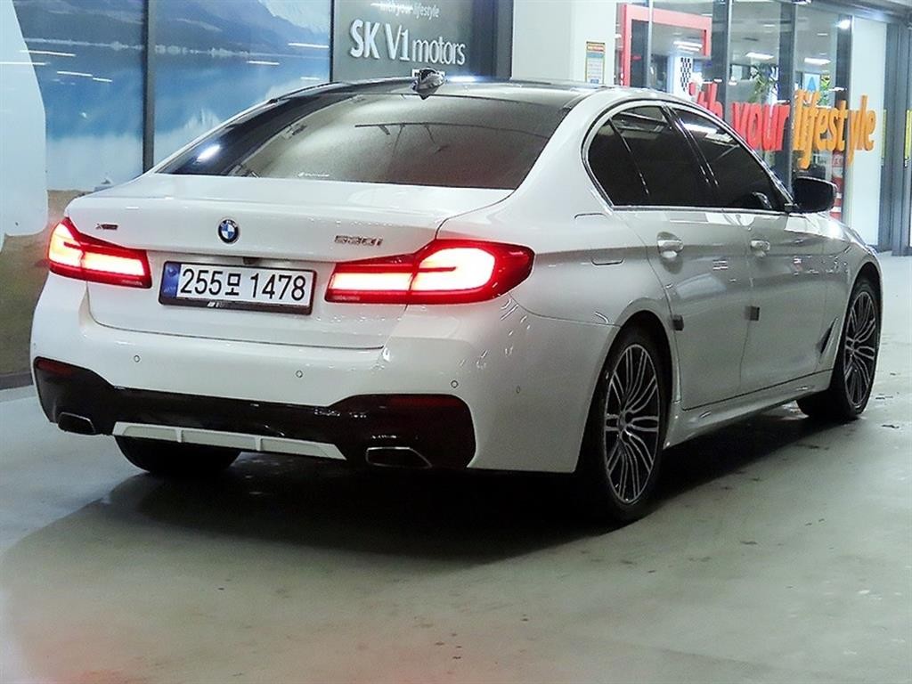 BMW 5시리즈 5시리즈 (G30) 530i M 스포츠 플러스 이미지 4