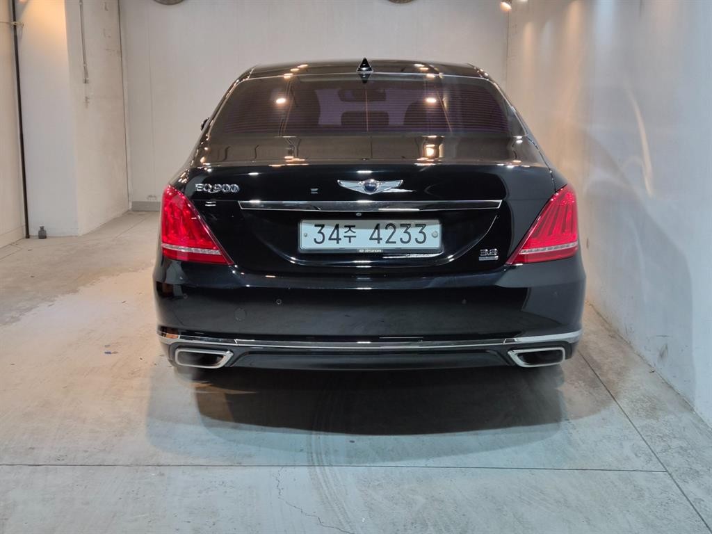 제네시스 EQ900 3.8 GDI AWD 프리미엄 럭셔리 이미지 3