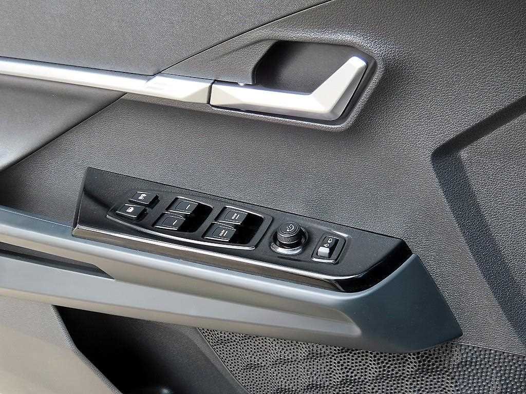 KG모빌리티(쌍용) 토레스 1.5 GDI-T 4WD T7 이미지 11