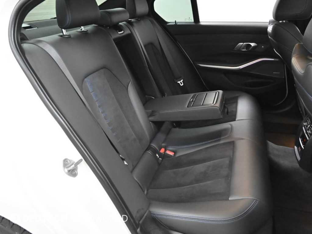 BMW 3시리즈 3시리즈 (G20) 320i M 스포츠 이미지 12