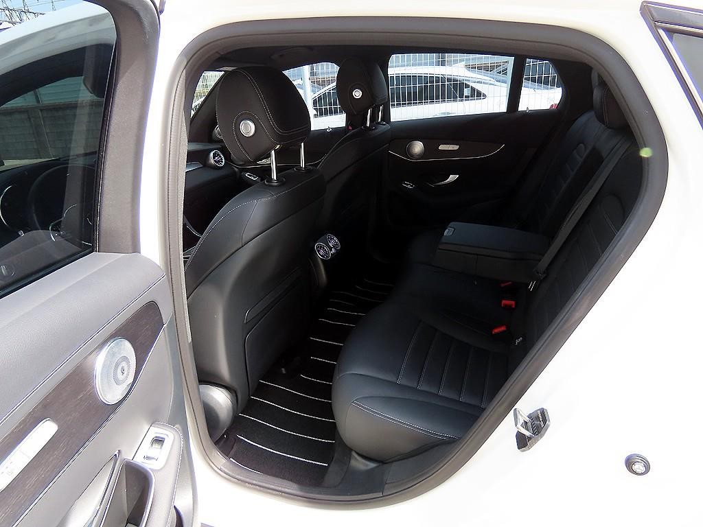 벤츠 GLC 클래스 GLC클래스 X253 GLC 300 4MATIC 쿠페 이미지 6