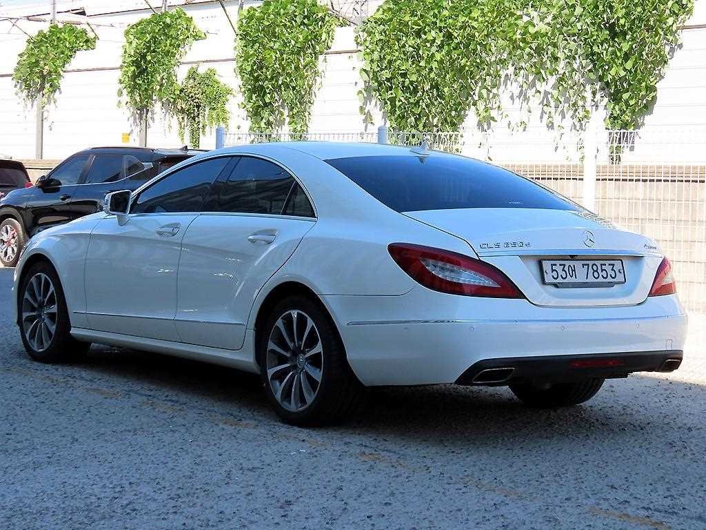 벤츠 CLS 클래스 CLS클래스 W218 CLS 250 d 4MATIC 이미지 3