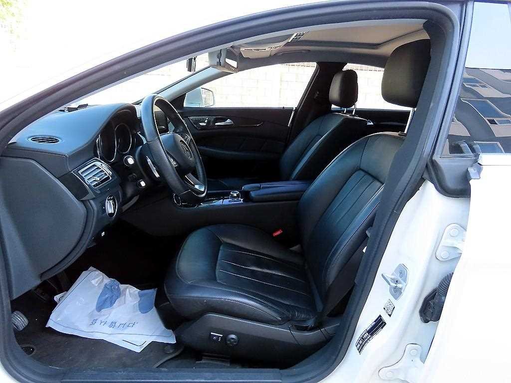 벤츠 CLS 클래스 CLS클래스 W218 CLS 250 d 4MATIC 이미지 5