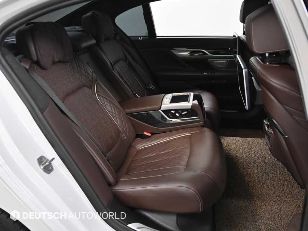 BMW 7시리즈 7시리즈 (G11) 730Ld xDrive M 스포츠 이미지 12