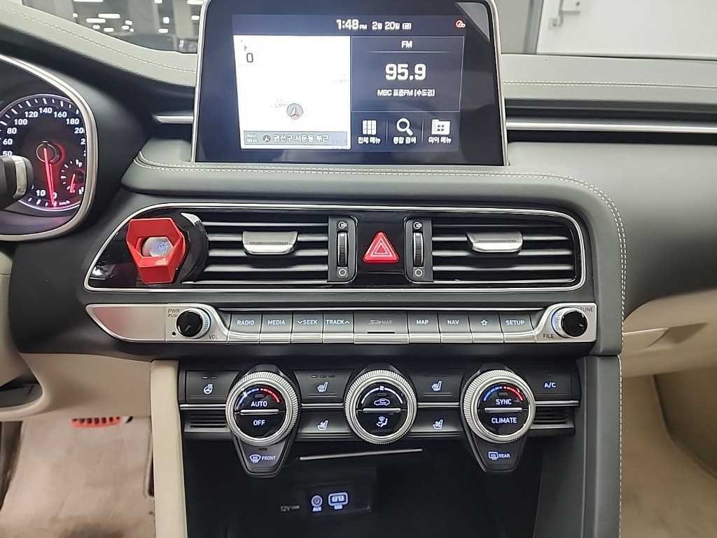 제네시스 G70 2.2D AWD 슈프림 이미지 10
