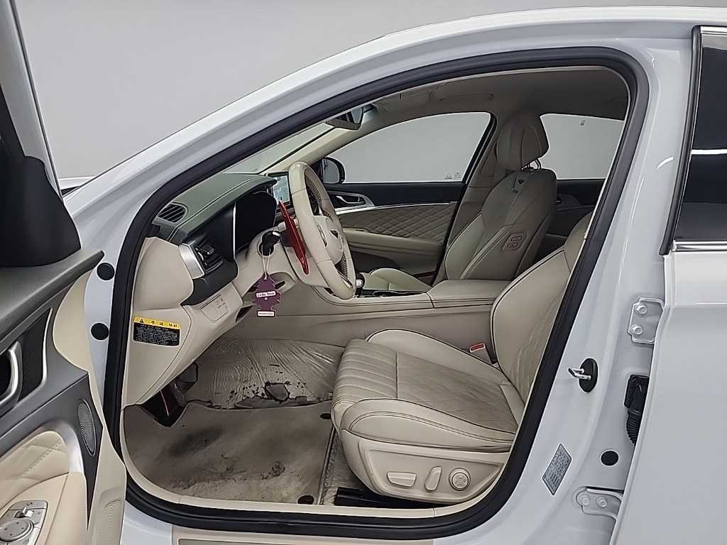 제네시스 G70 2.2D AWD 슈프림 이미지 11