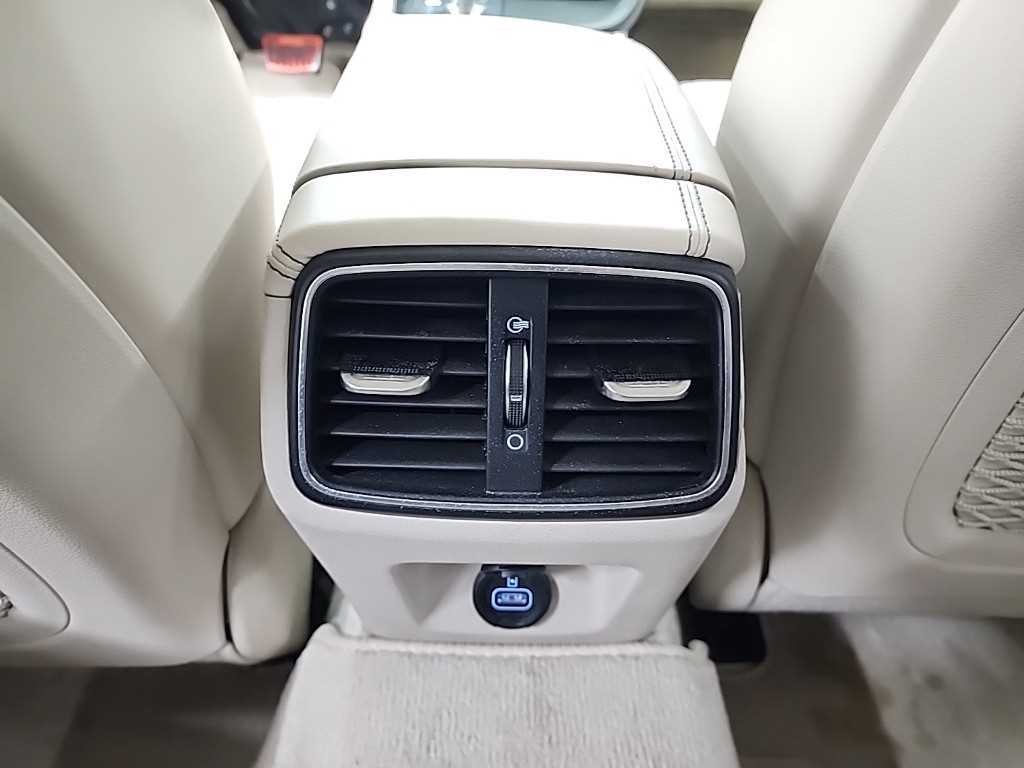 제네시스 G70 2.2D AWD 슈프림 이미지 13