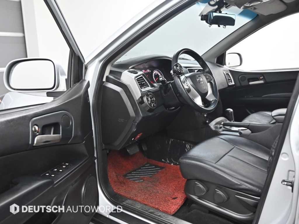 KG모빌리티(쌍용) 코란도 더뉴코란도스포츠 CX5(2WD) 클럽 이미지 11
