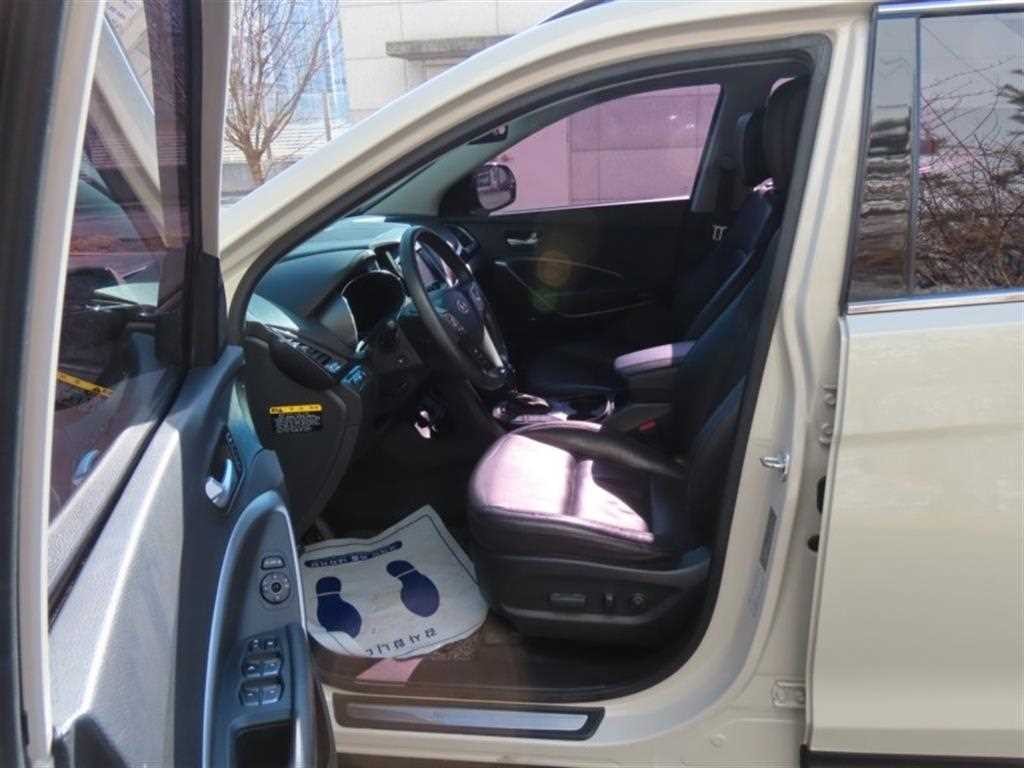 현대 싼타페 싼타페 DM 디젤 2WD 2.0 익스클루시브 이미지 13