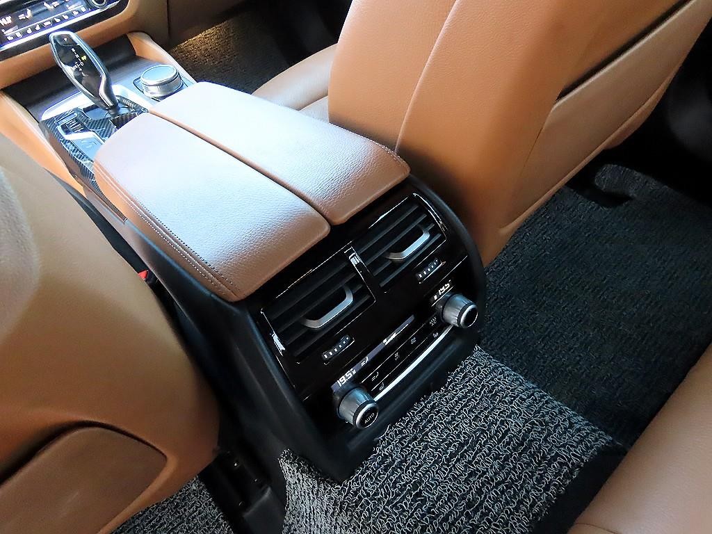 BMW 5시리즈 5시리즈 (G30) 520d M 스포츠 플러스 이미지 16