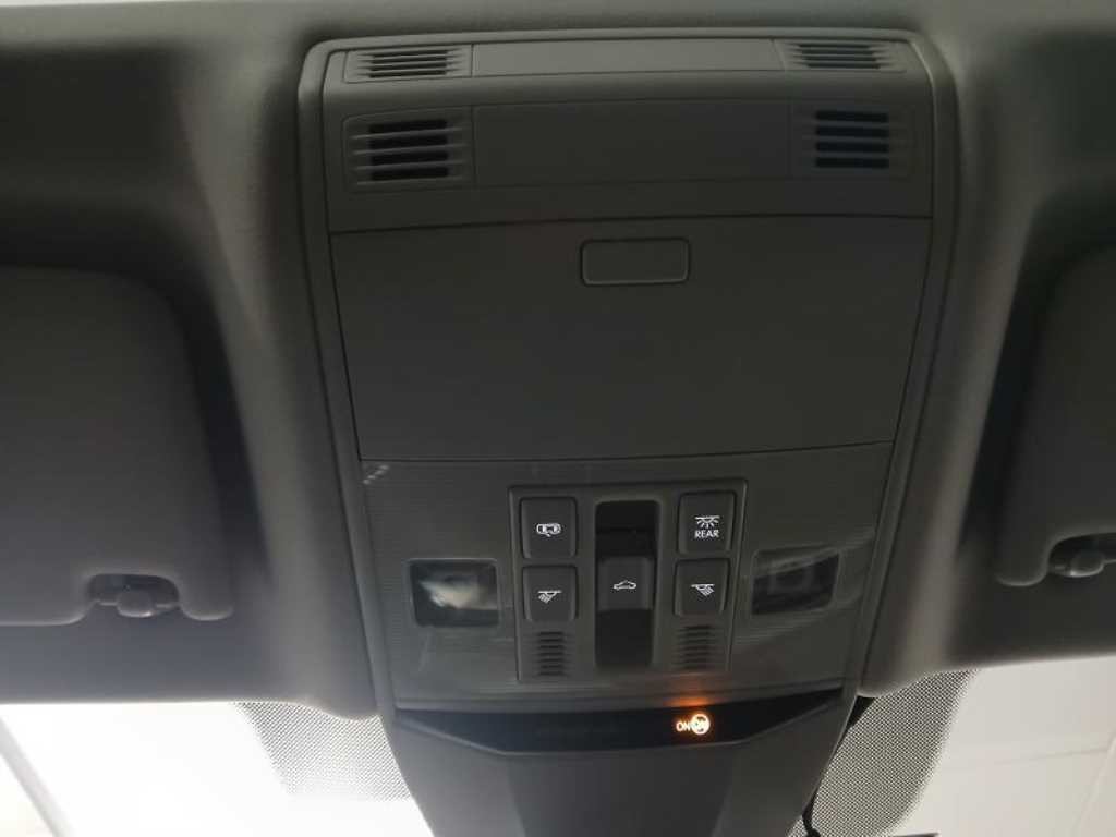폭스바겐 아테온 2.0 TDI 프레스티지 이미지 13