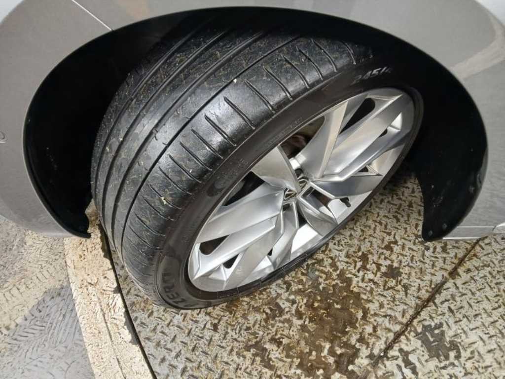 폭스바겐 아테온 2.0 TDI 프레스티지 이미지 20