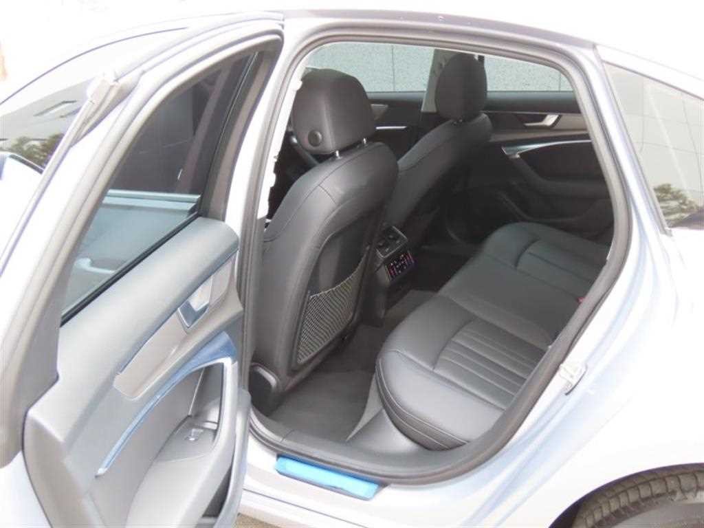 아우디 A6 A6 (C8) 40 TDI 이미지 14