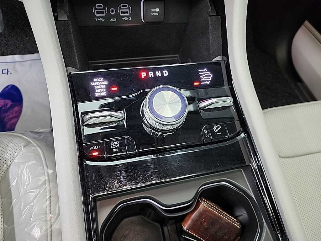 지프 체로키 그랜드 체로키(WL) 3.6 L 오버랜드 이미지 9