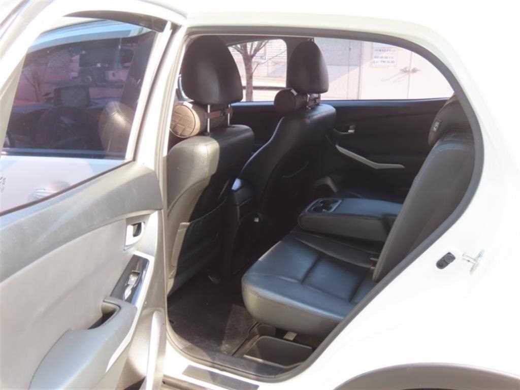 KG모빌리티(쌍용) 코란도 뉴코란도C 2WD 2.2 RX 고급형 이미지 14