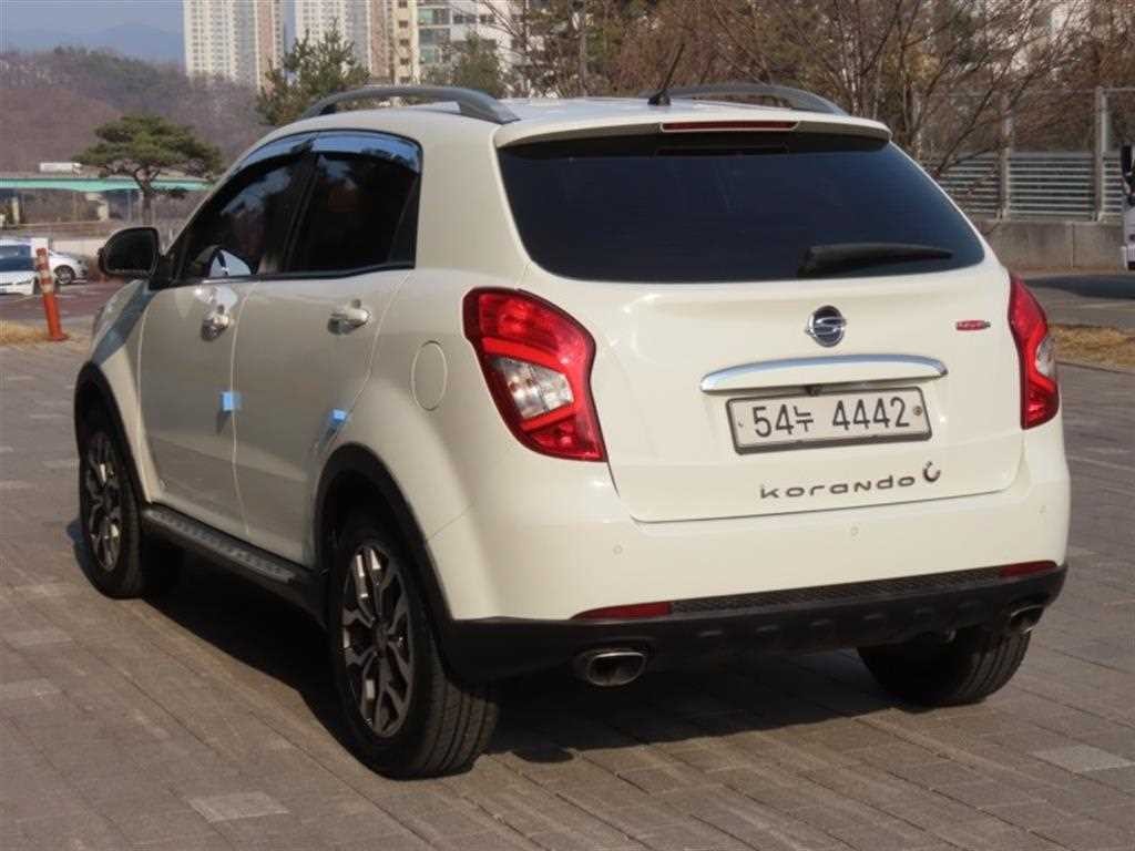 KG모빌리티(쌍용) 코란도 뉴코란도C 2WD 2.2 RX 고급형 이미지 4
