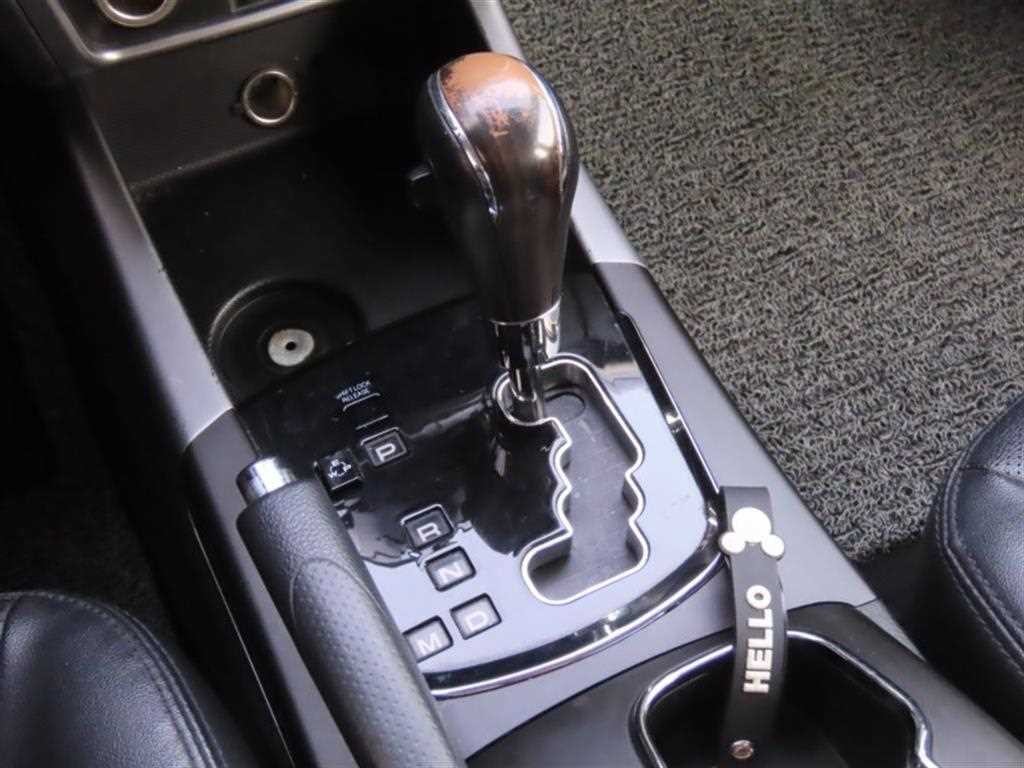 KG모빌리티(쌍용) 코란도 뉴코란도C 2WD 2.2 RX 고급형 이미지 6