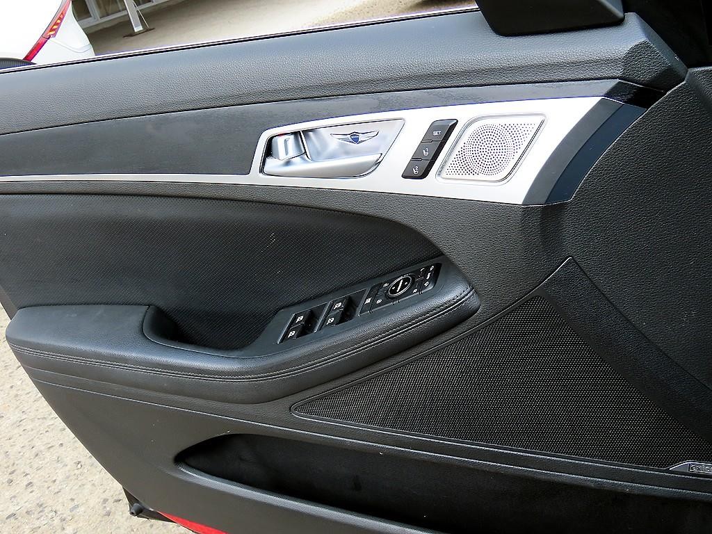 제네시스 G80 3.3 GDI AWD 프리미엄 럭셔리 이미지 12