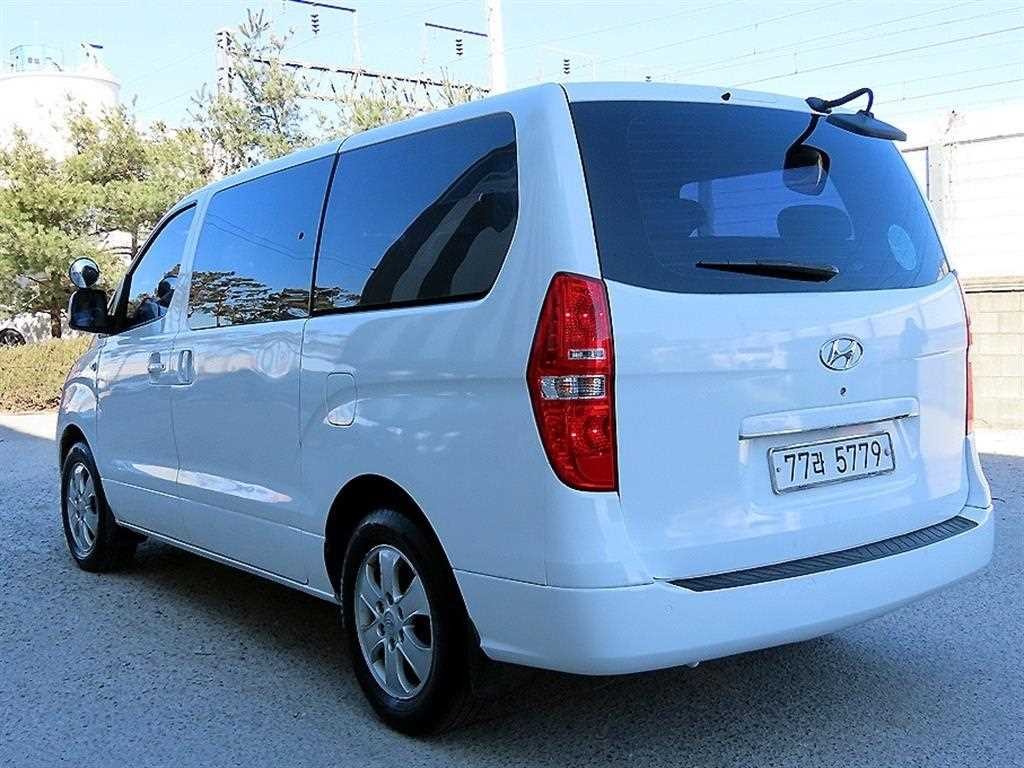 현대 스타렉스 그랜드 스타렉스 12인승 왜건 4WD CVX 디럭스 이미지 3