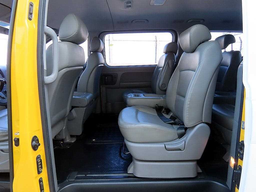 현대 스타렉스 그랜드 스타렉스 12인승 왜건 4WD CVX 디럭스 이미지 6
