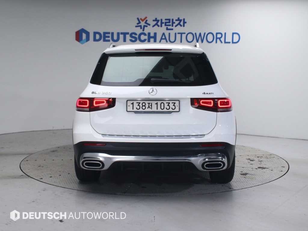 벤츠 GLB 클래스 GLB클래스 X247 GLB 250 4MATIC 이미지 4