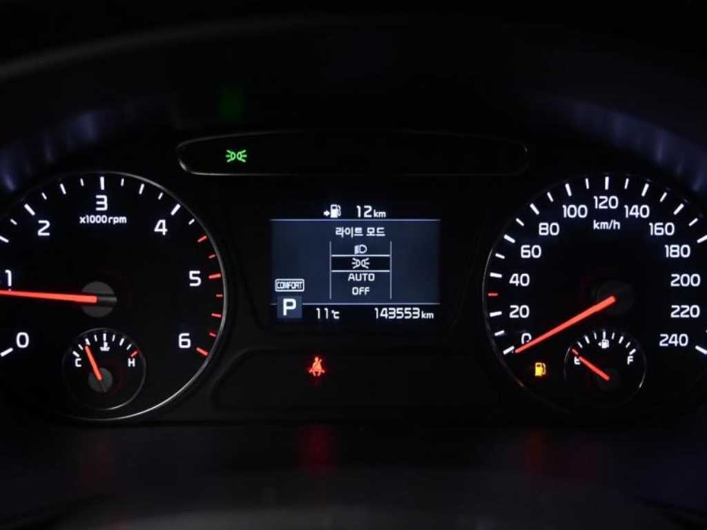 기아 쏘렌토 더 뉴 쏘렌토 디젤 2.0 2WD 노블레스 이미지 8