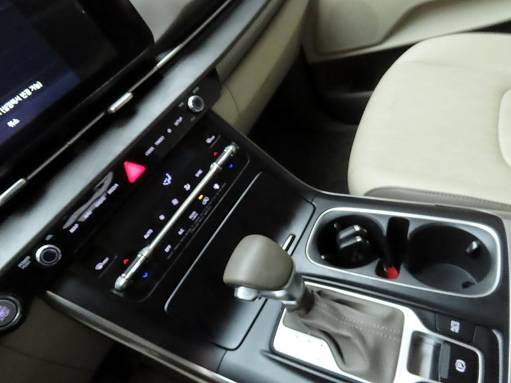 기아 카니발 카니발 4세대 디젤 9인승 프레스티지 이미지 17