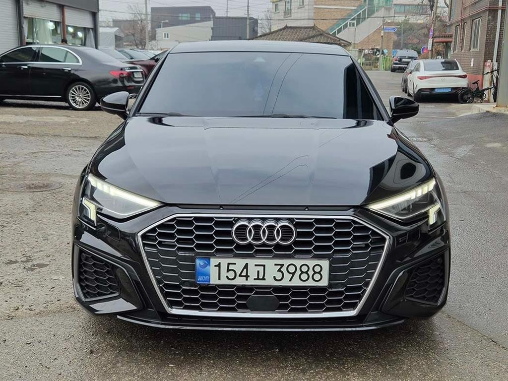 아우디 A3 A3(8Y) 40 TFSI 프리미엄 이미지 1