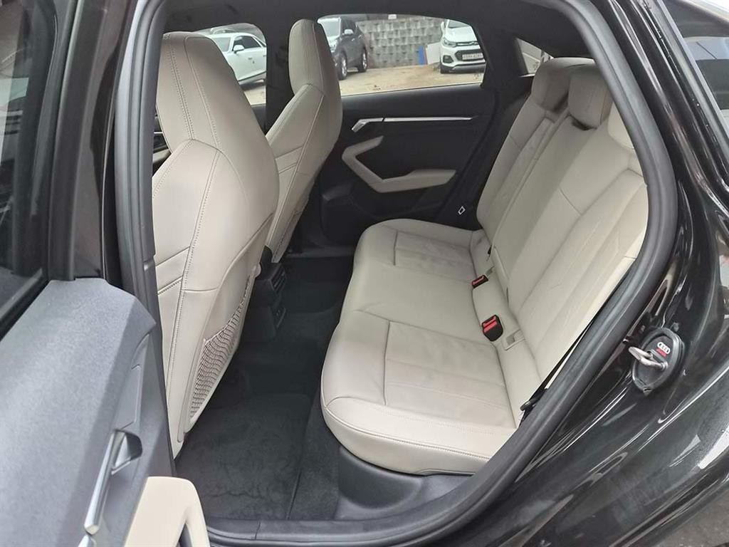 아우디 A3 A3(8Y) 40 TFSI 프리미엄 이미지 7