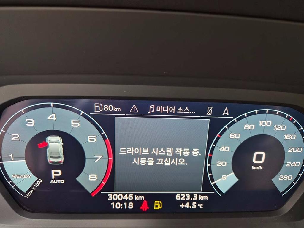 아우디 A3 A3(8Y) 40 TFSI 프리미엄 이미지 9