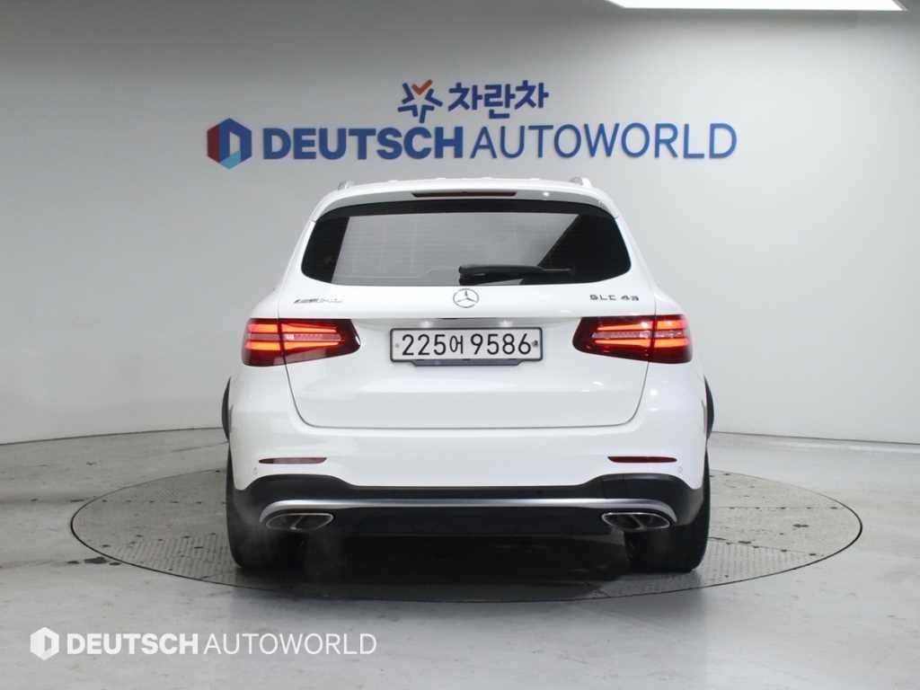 벤츠 GLC 클래스 GLC클래스 X253 AMG GLC 43 4MATIC 이미지 4