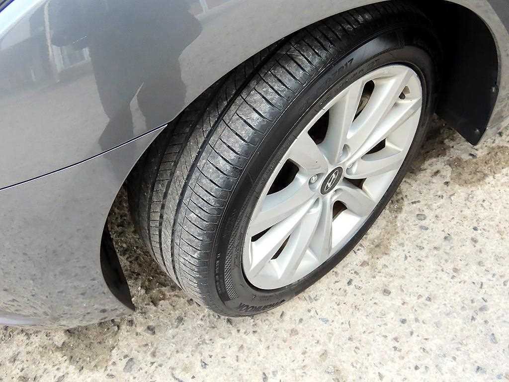 현대 i40 i40Saloon 2.0 GDI PREMIUM 이미지 20
