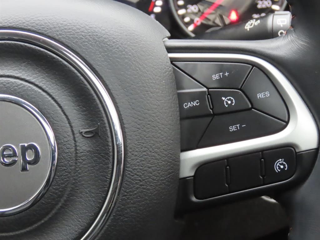 지프 컴패스 컴패스 2세대 2.4 AWD 론지튜드 이미지 12