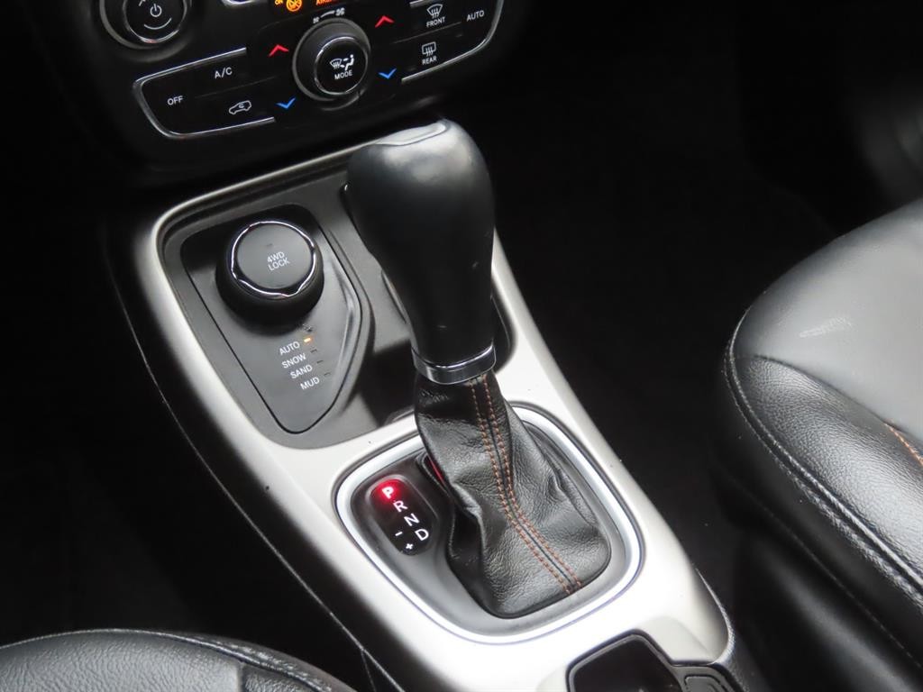 지프 컴패스 컴패스 2세대 2.4 AWD 론지튜드 이미지 13
