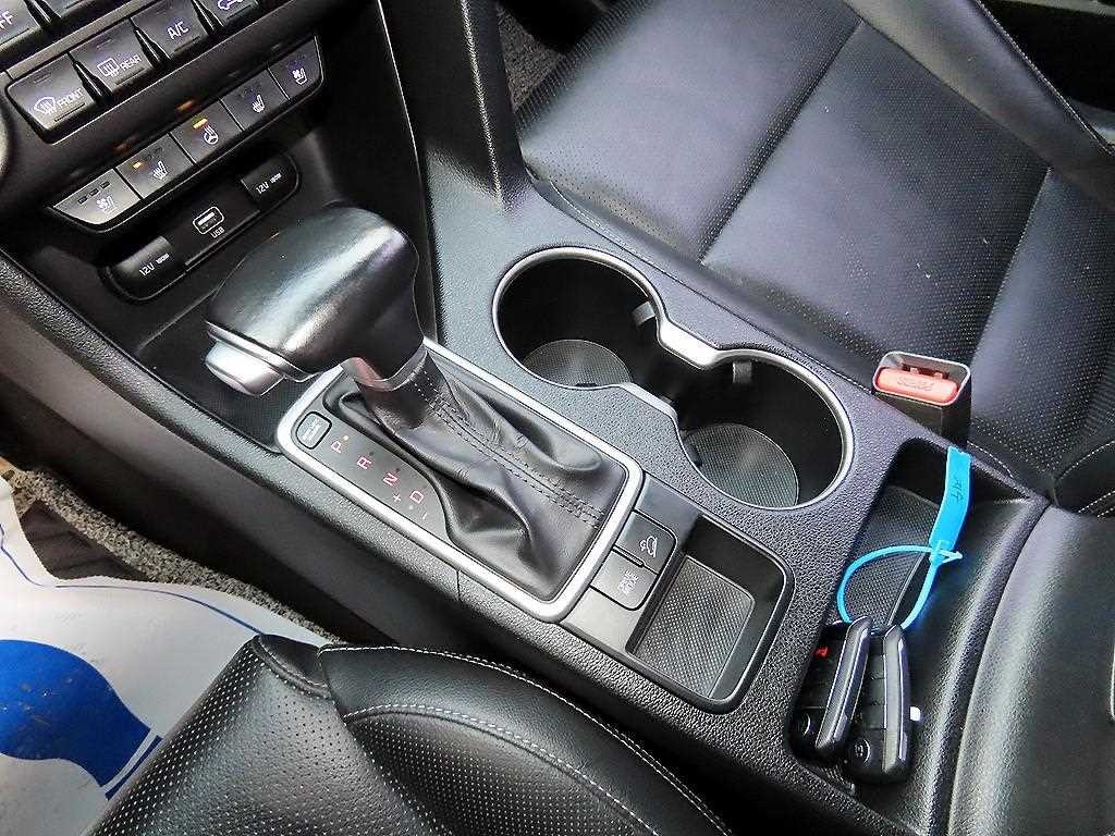 기아 스포티지 스포티지 더 볼드 2.0 디젤 2WD 프레스티지 이미지 10