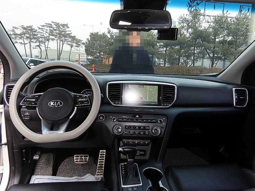 기아 스포티지 스포티지 더 볼드 2.0 디젤 2WD 프레스티지 이미지 7