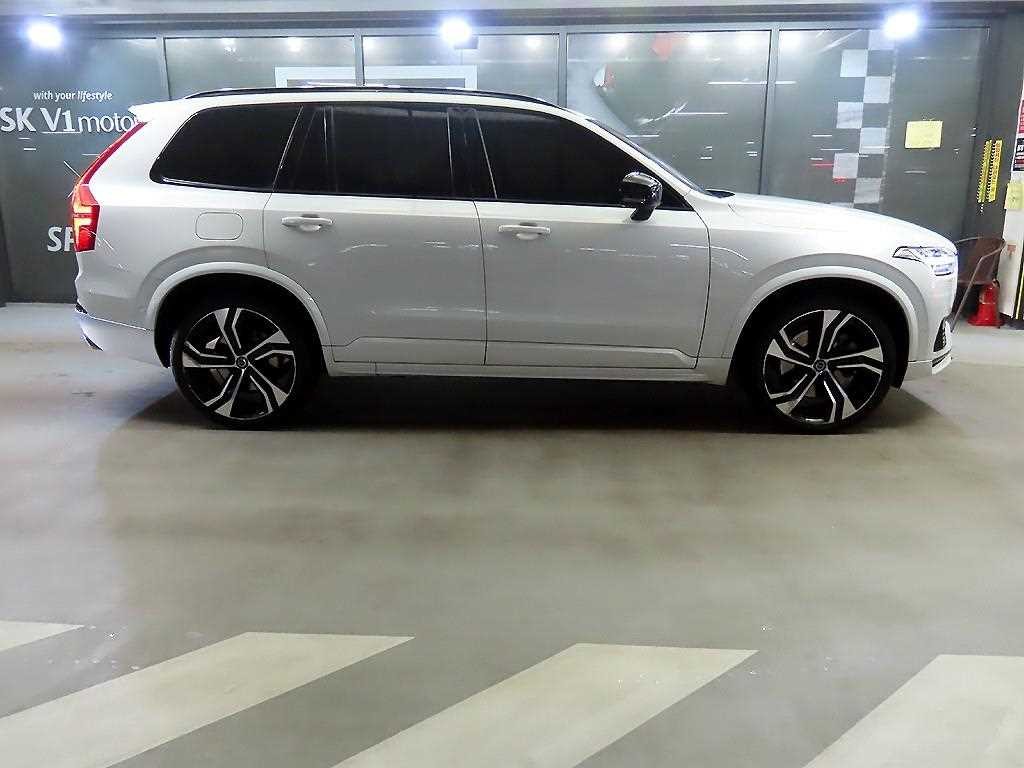 볼보 XC90 XC90 2세대 2.0 T8 AWD R-디자인 이미지 3