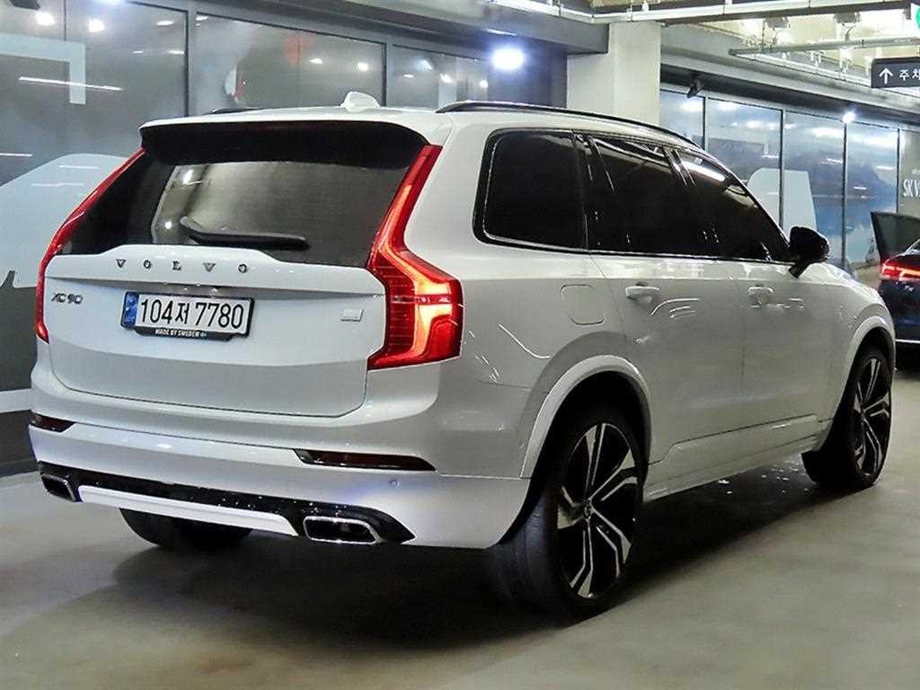 볼보 XC90 XC90 2세대 2.0 T8 AWD R-디자인 이미지 4