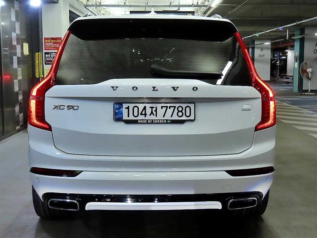 볼보 XC90 XC90 2세대 2.0 T8 AWD R-디자인 이미지 5