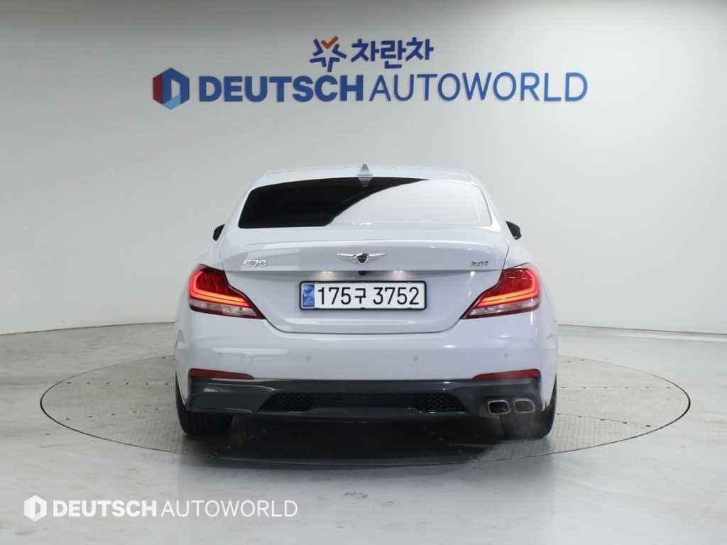 제네시스 G70 2.0T 엘리트 이미지 4