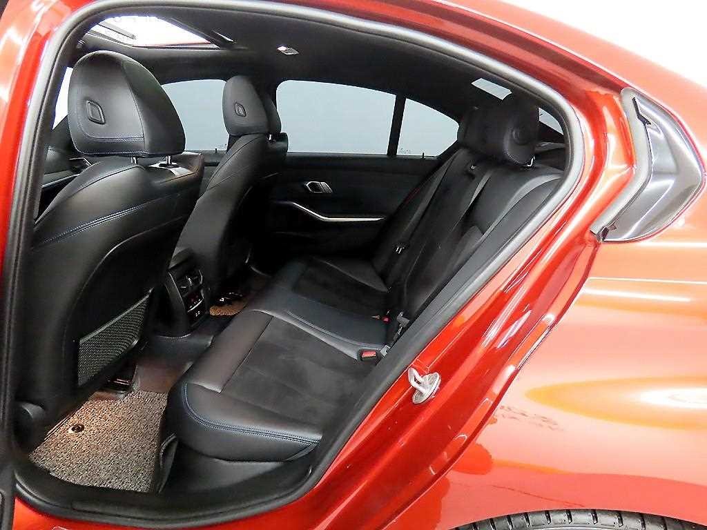 BMW 3시리즈 3시리즈 (G20) 320d M 스포츠 이미지 6