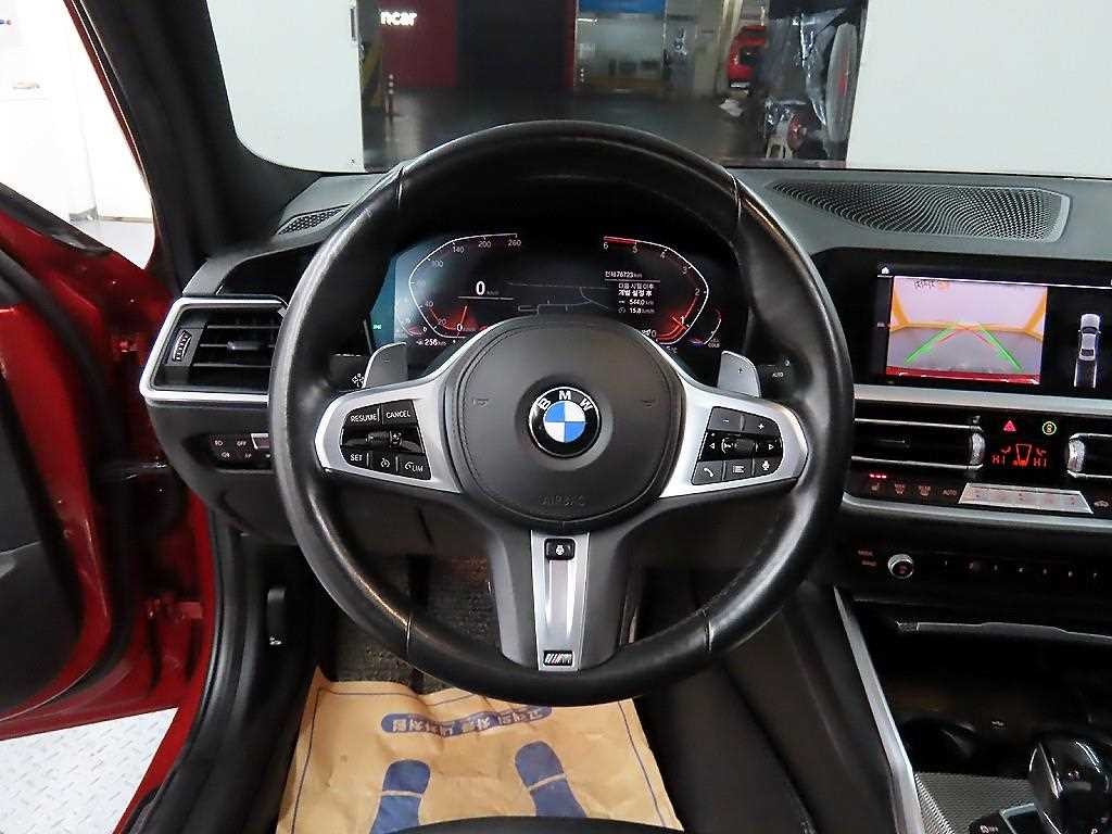 BMW 3시리즈 3시리즈 (G20) 320d M 스포츠 이미지 9