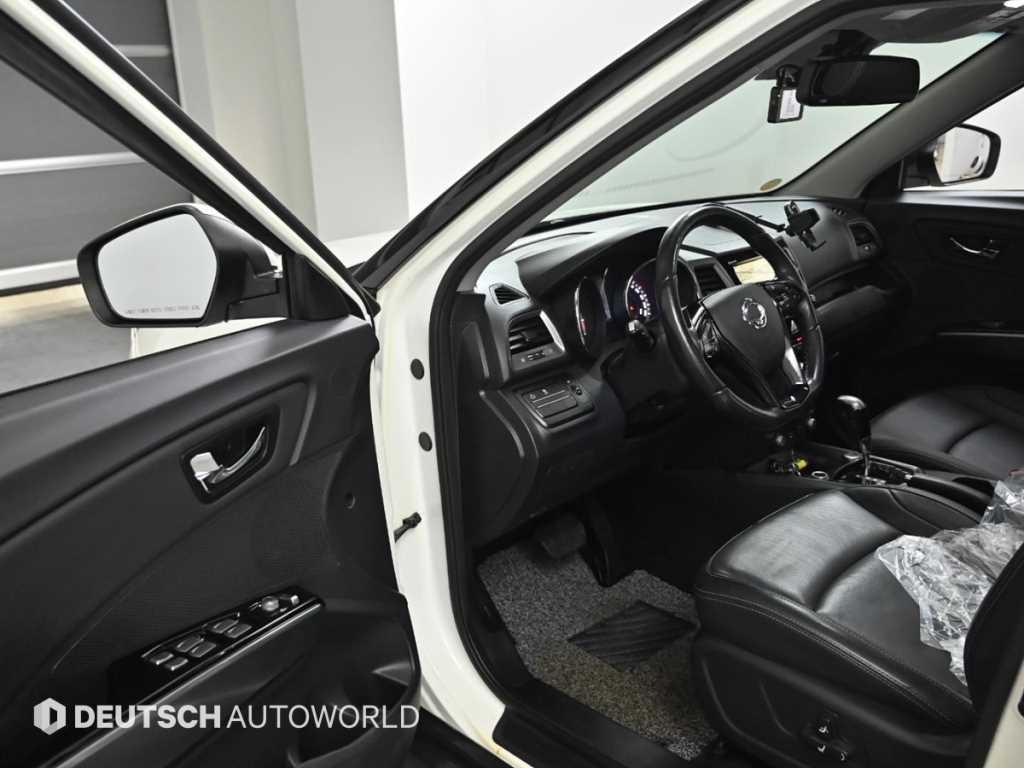 KG모빌리티(쌍용) 티볼리 티볼리 아머 2WD 가솔린 VX 이미지 11