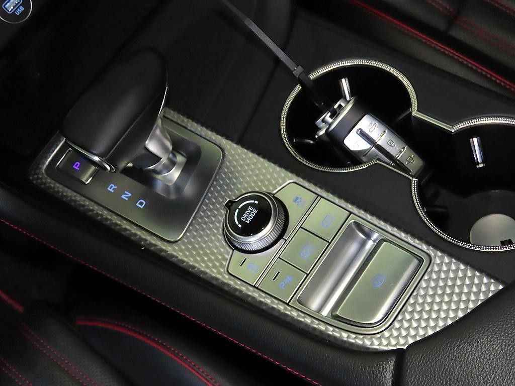 제네시스 G70 더 뉴 G70 가솔린 3.3T 4WD 스포츠 패키지 이미지 12