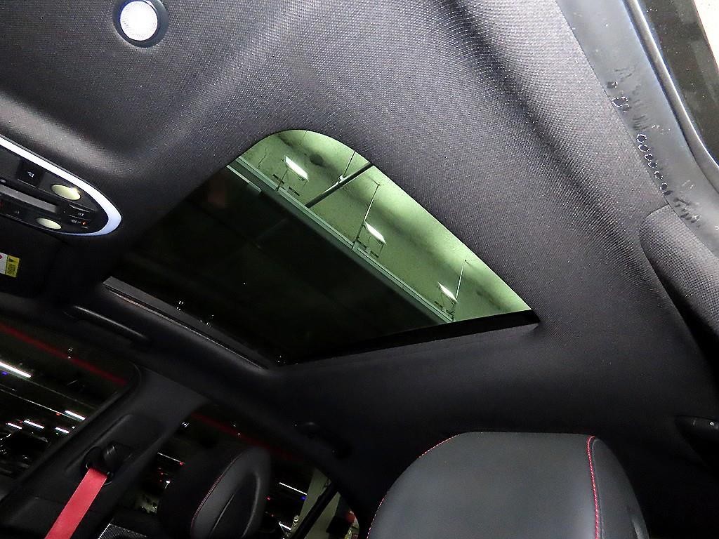 제네시스 G70 더 뉴 G70 가솔린 3.3T 4WD 스포츠 패키지 이미지 16