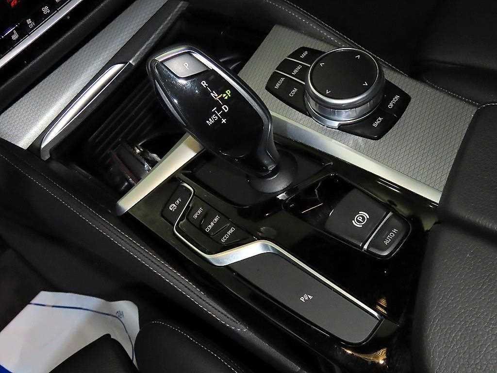 BMW 5시리즈 5시리즈 (G30) 520d M 스포츠 스페셜 에디션 이미지 12