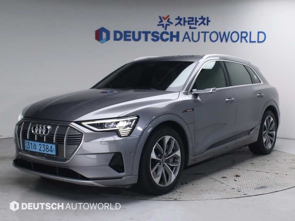 아우디 e-트론 55 콰트로 이미지 1