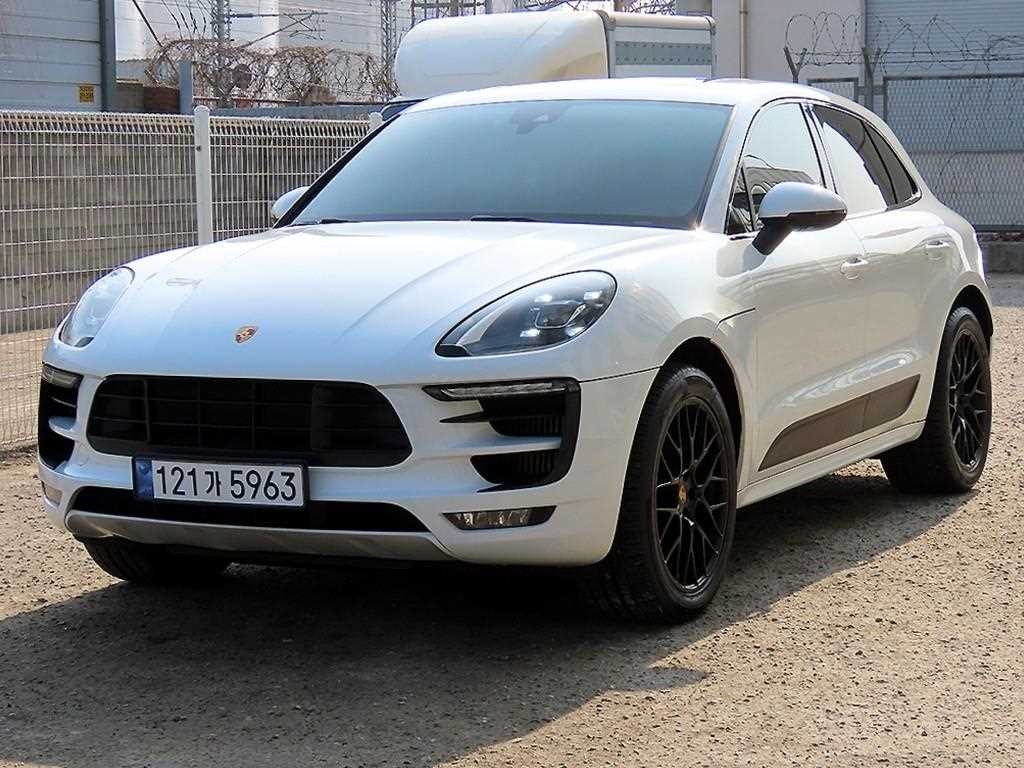 포르쉐 마칸 가솔린 3.0 GTS 이미지 2