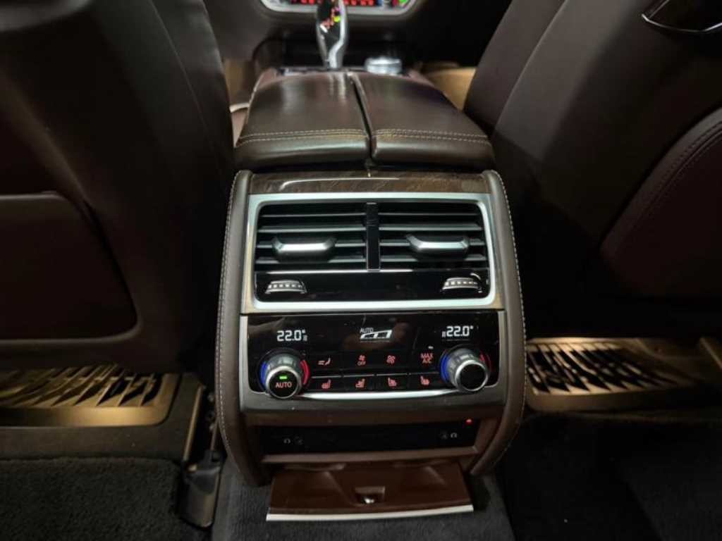 BMW 7시리즈 7시리즈 (G11) 740Ld xDrive 이미지 17