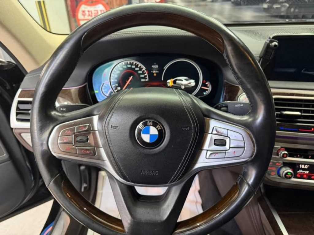 BMW 7시리즈 7시리즈 (G11) 740Ld xDrive 이미지 8